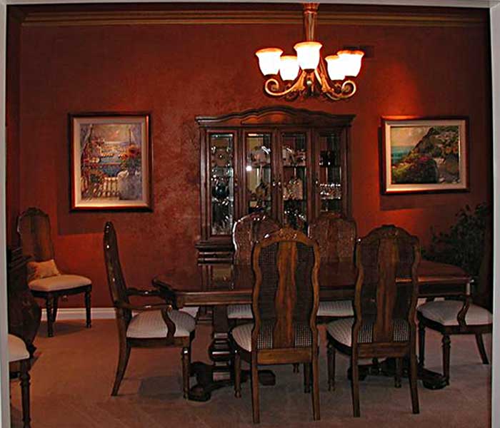 Lusterstone Dining